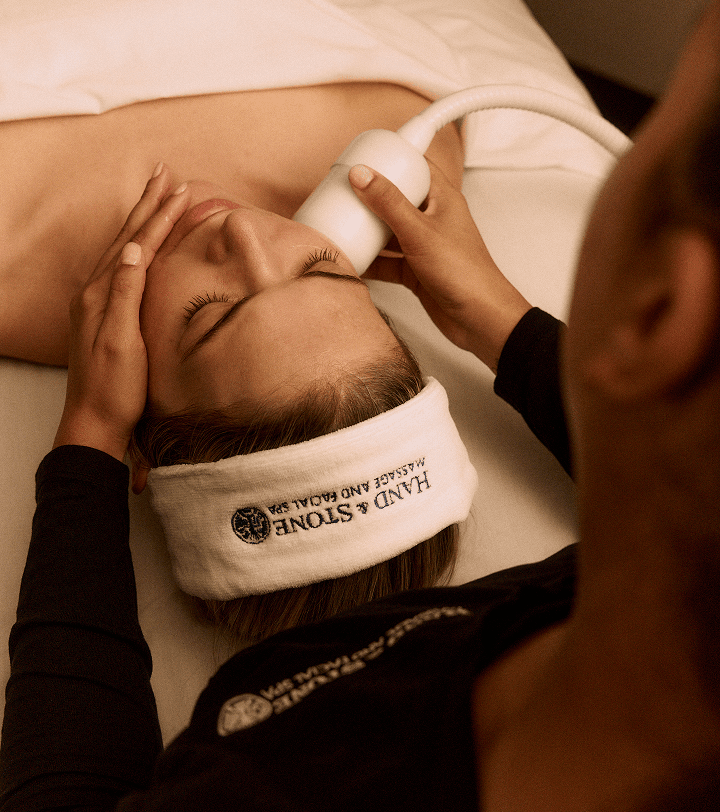 Service Detail Page-Hero-Recharging Facial by Neveskin