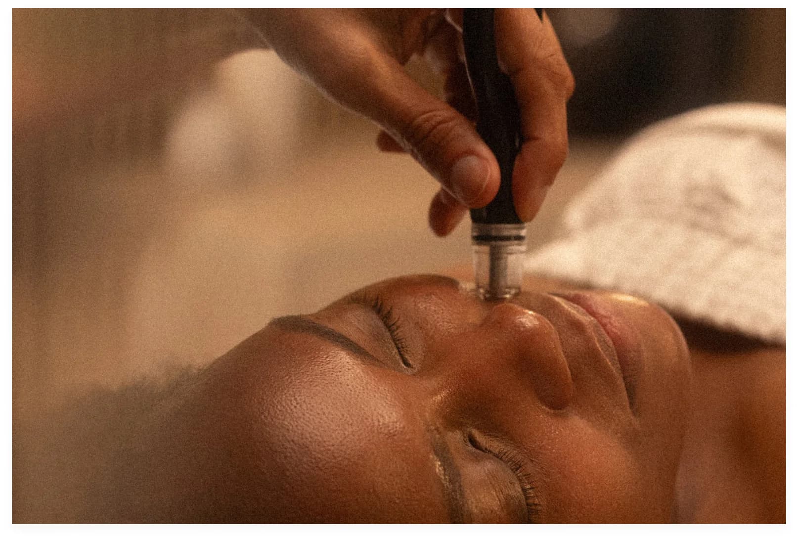 Diamondglow facial - Featured Service Image