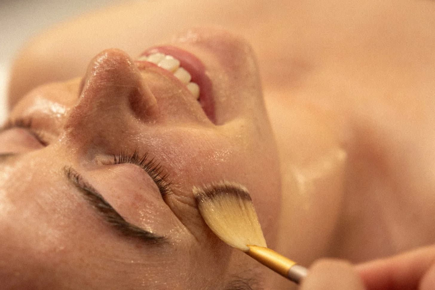 Service Detail Page-Who Benefits-Clarifying Facial