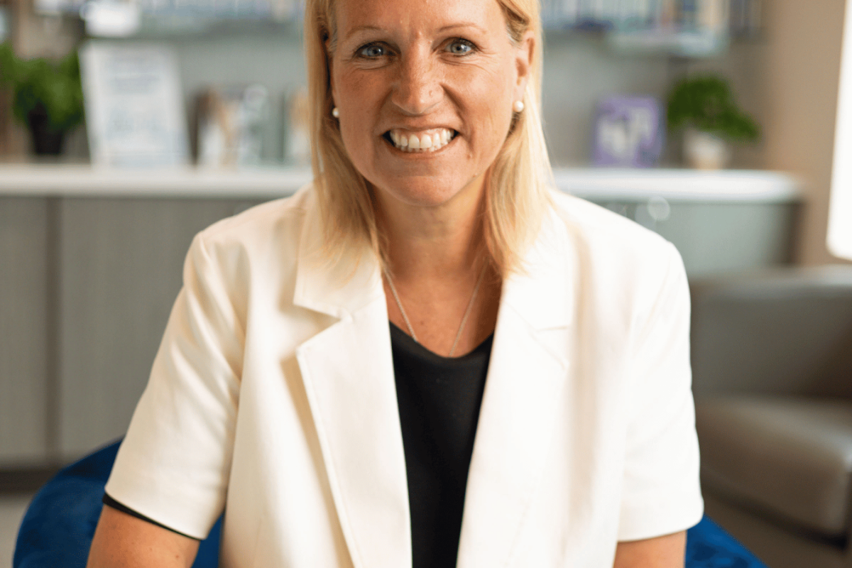 Carrie Walsh Headshot
